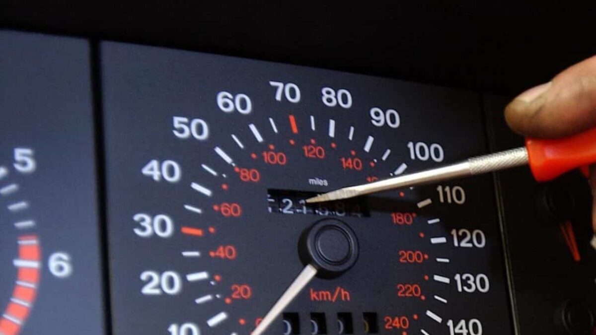 How clocking is used as a scam used in the sale of used cars in Cameroon